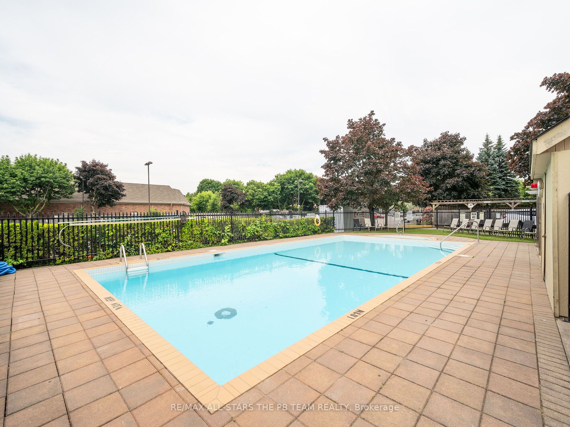 2 Westney Road N #206