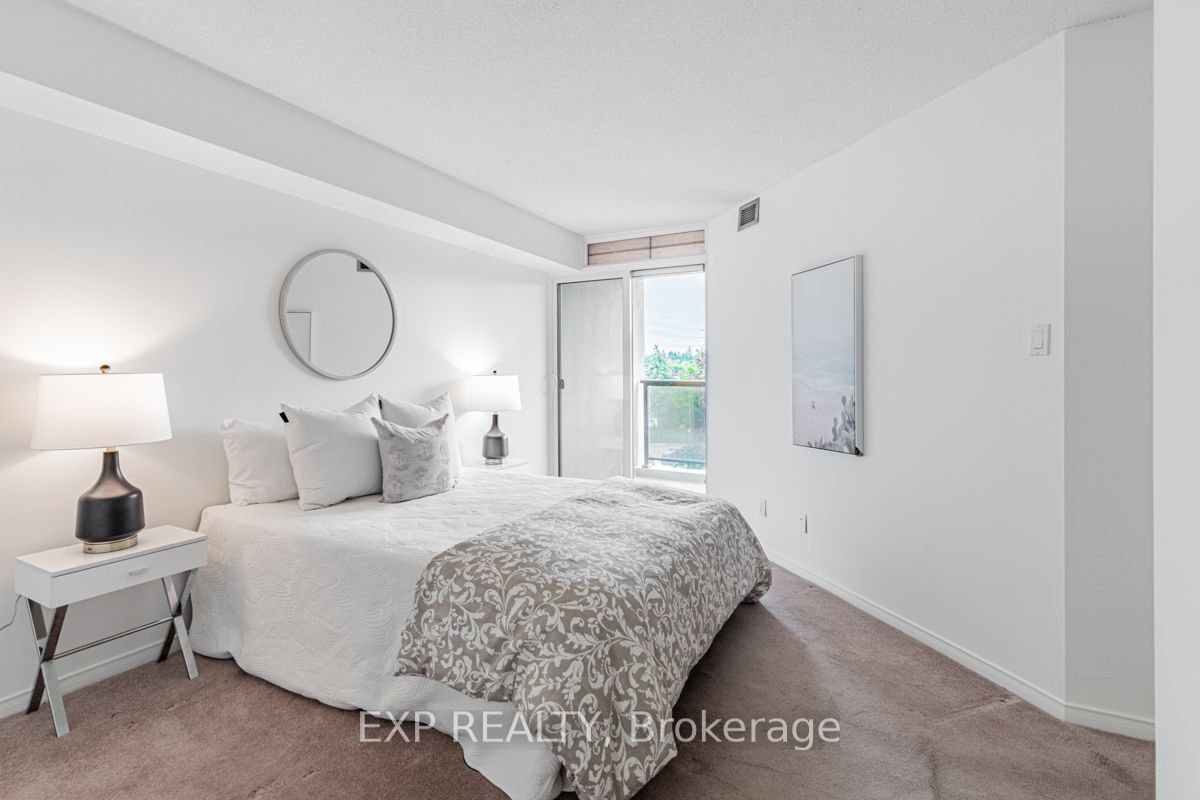 2 Westney Road N #305