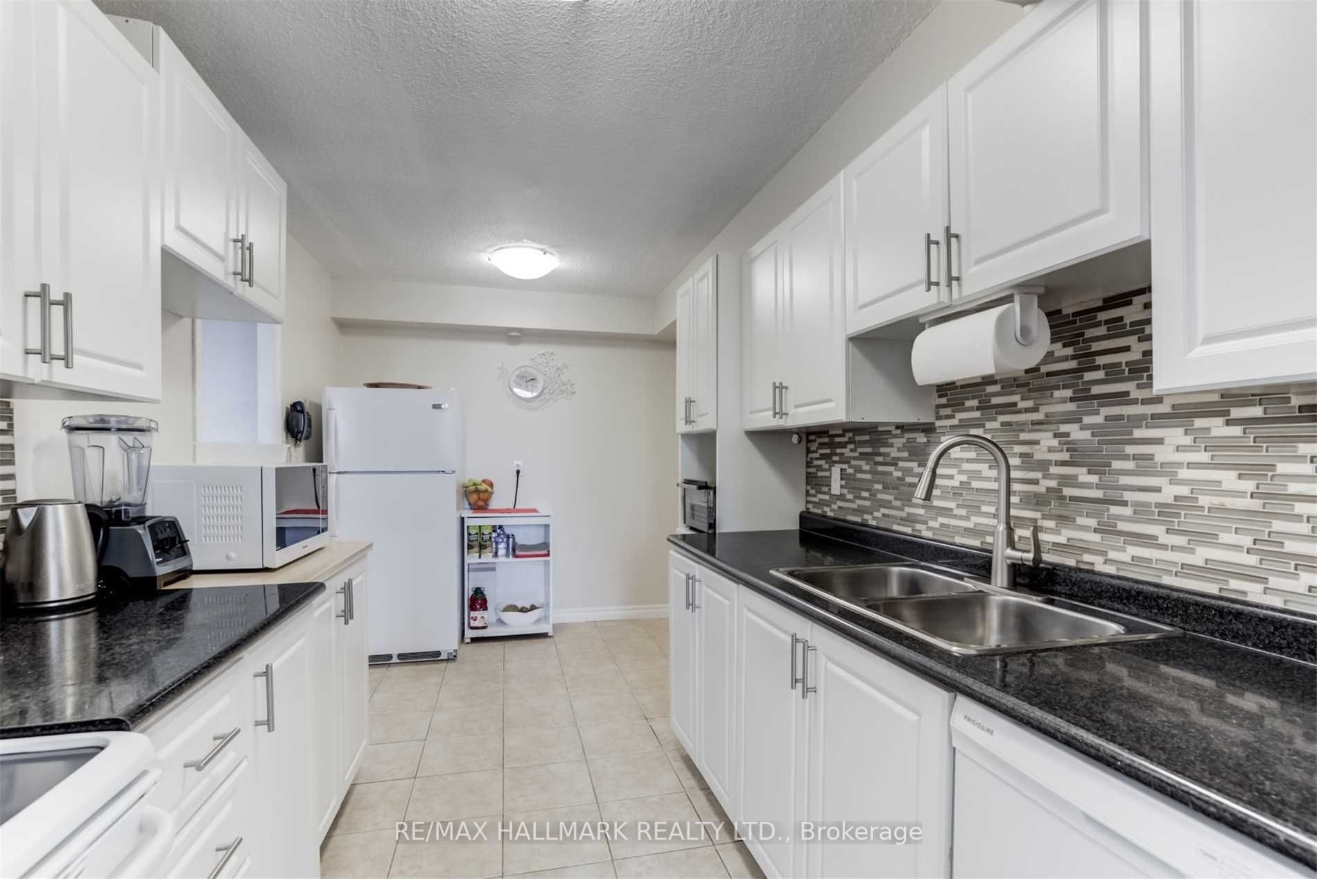 121 Trudelle Street #405