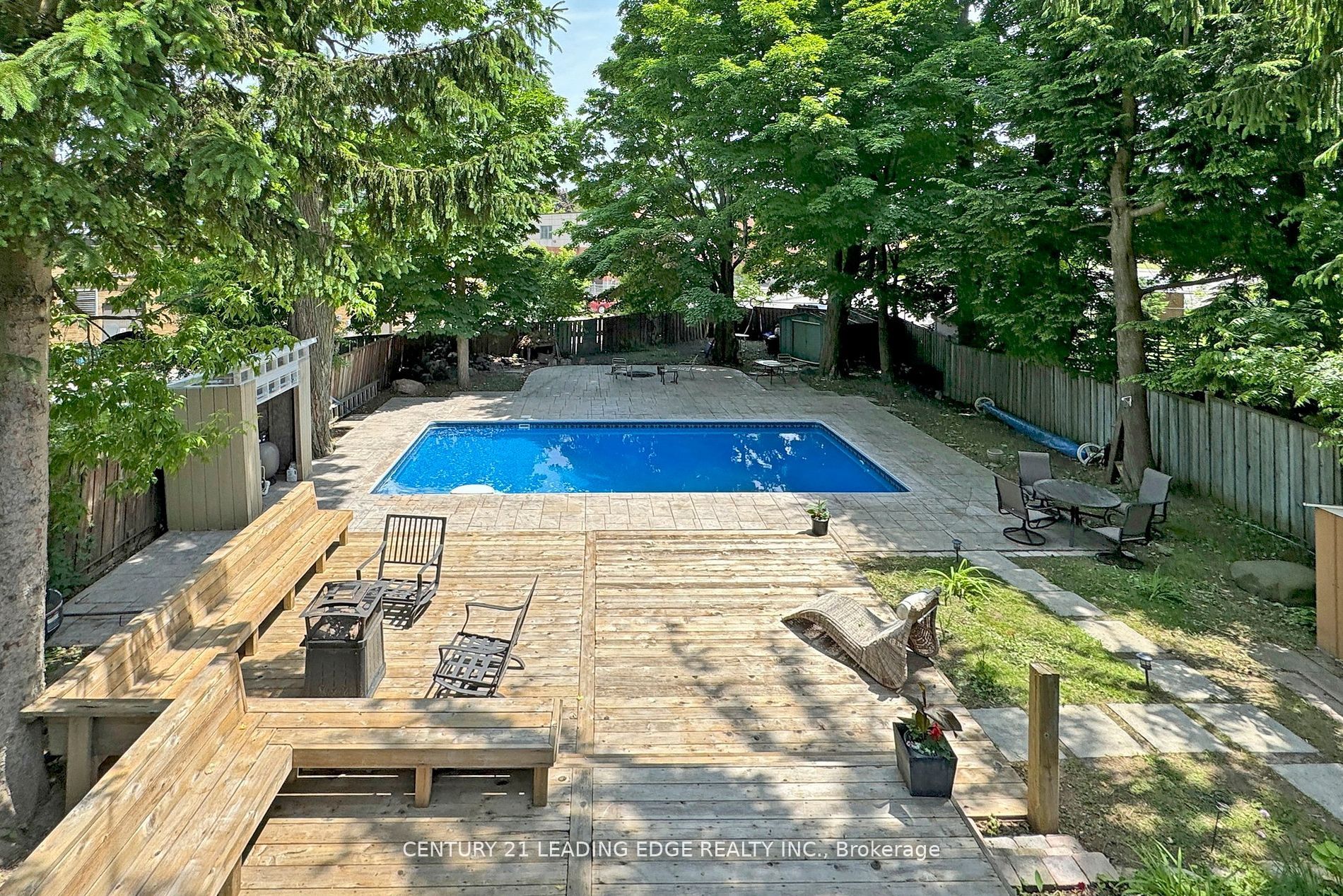 16 Davis Downs Pl