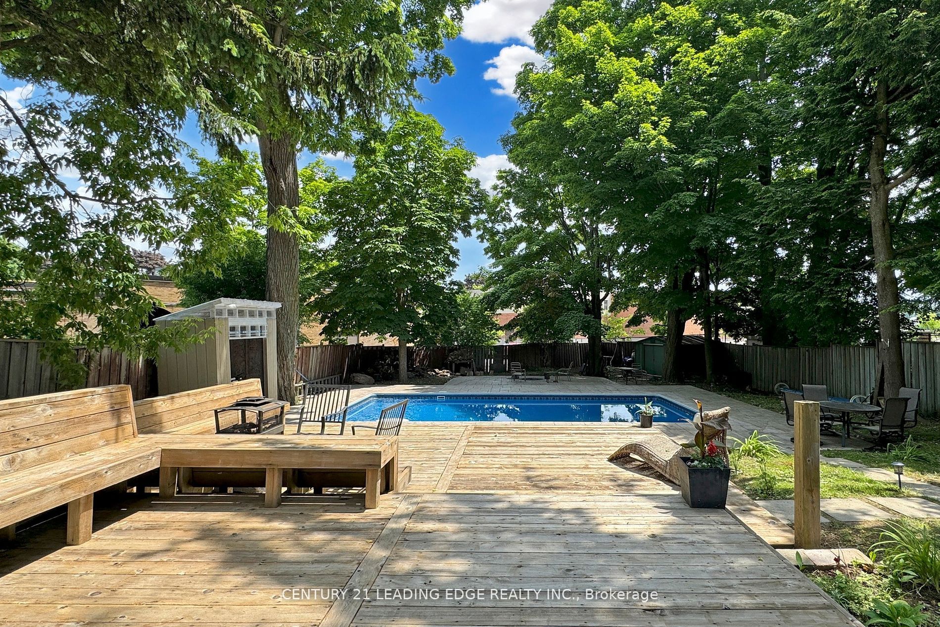16 Davis Downs Pl