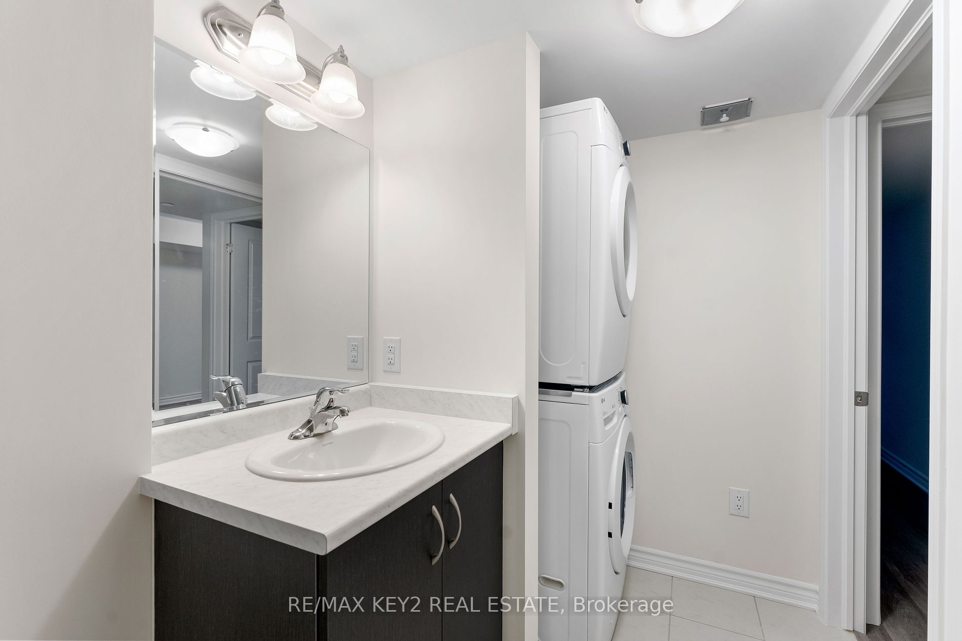 2789 Eglinton Avenue E, #407