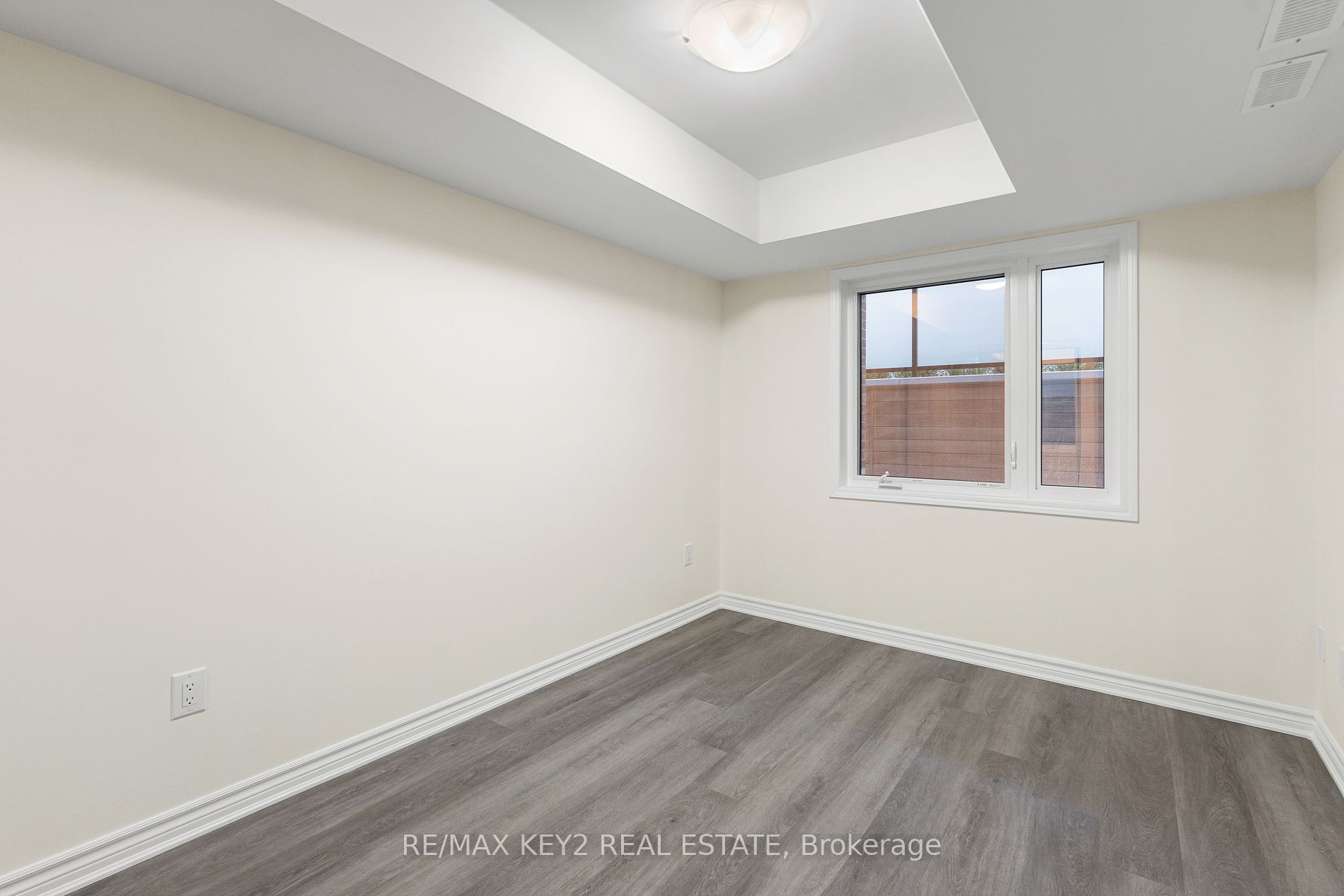2789 Eglinton Avenue E, #407