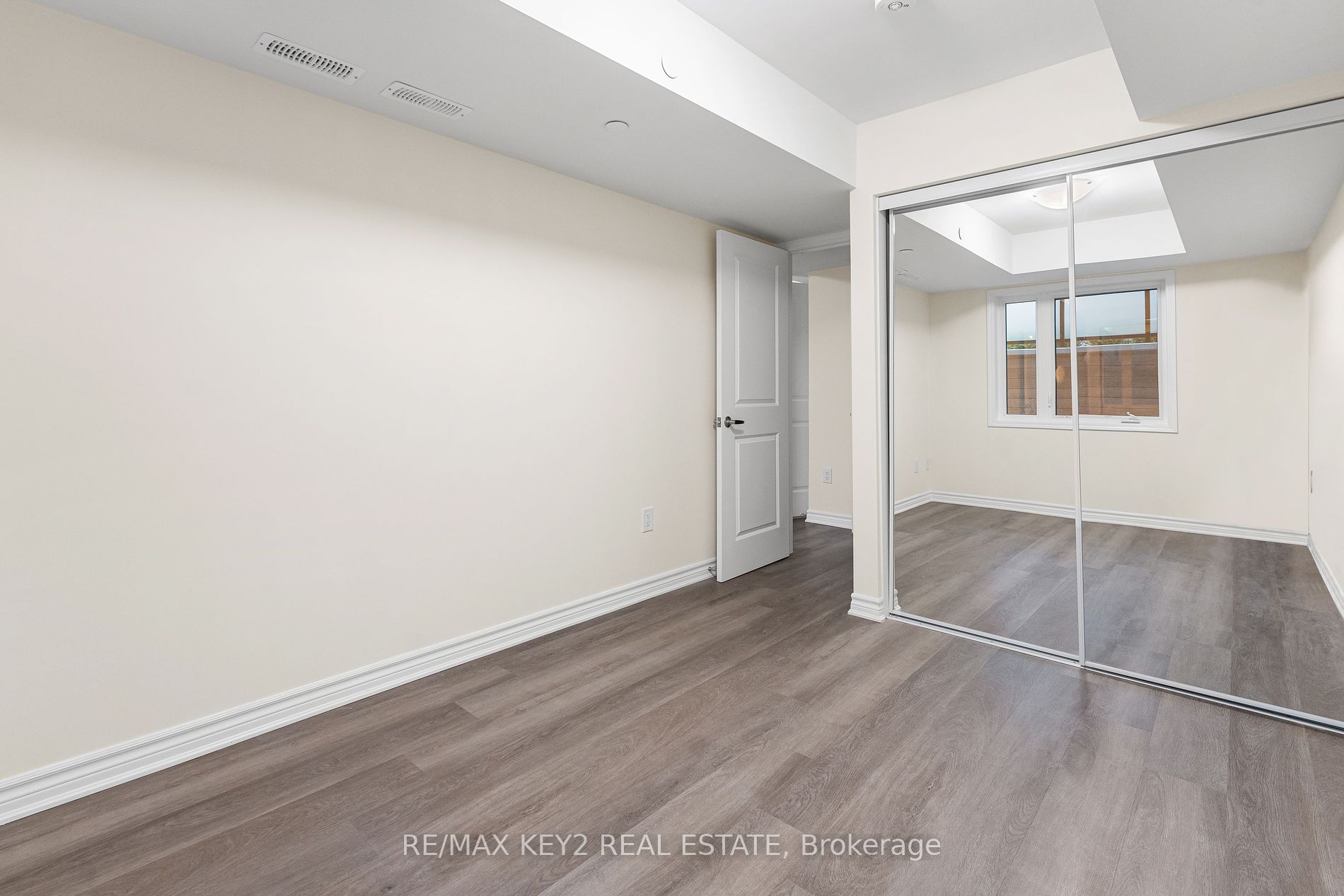 2789 Eglinton Avenue E, #407