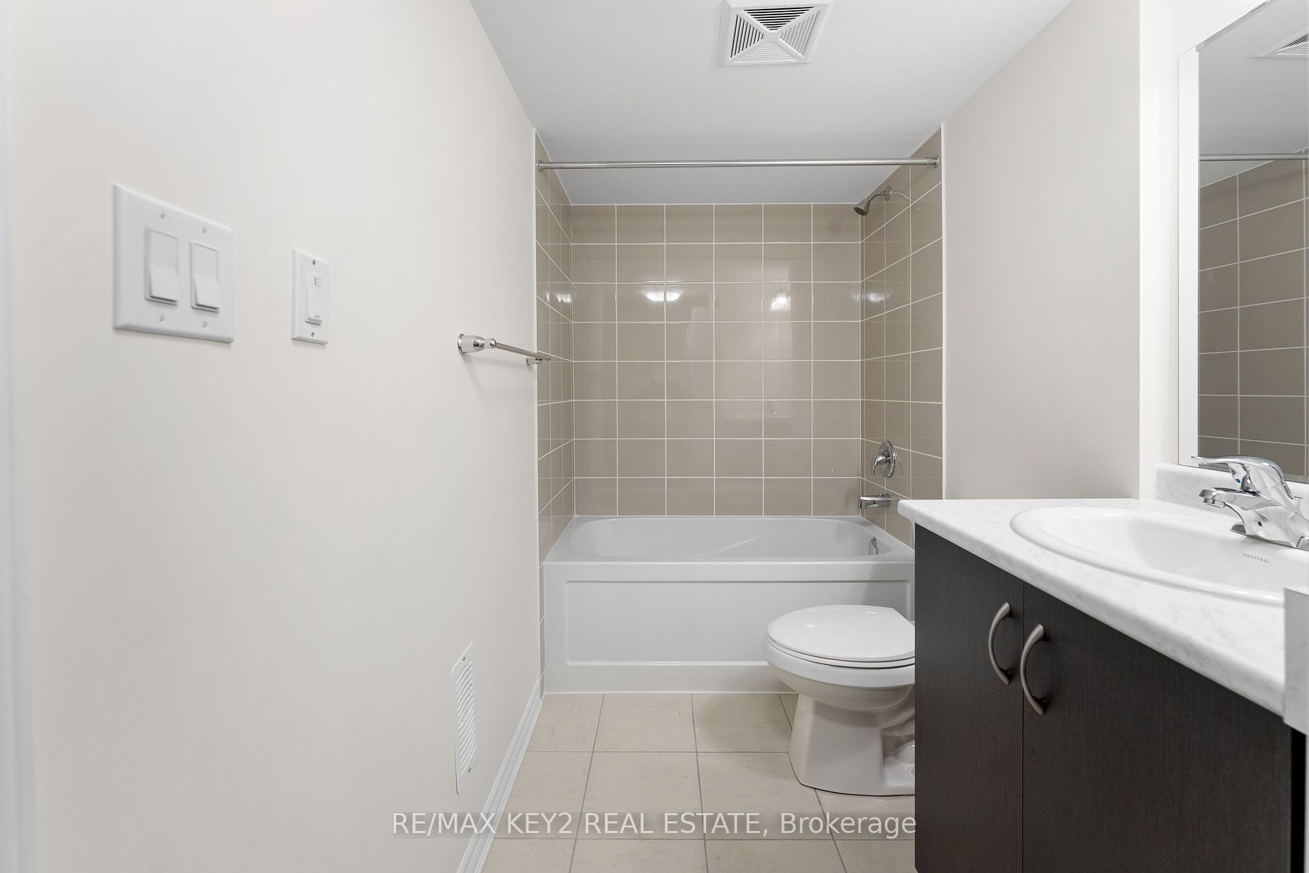 2789 Eglinton Avenue E, #407