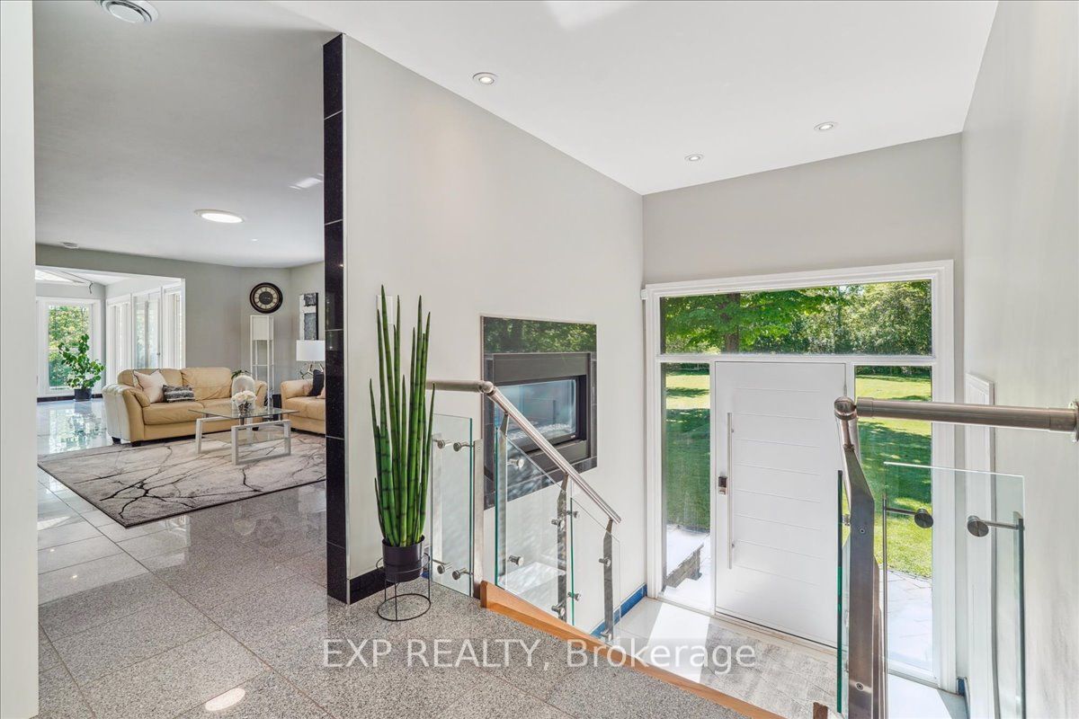 3505 Cochrane Street