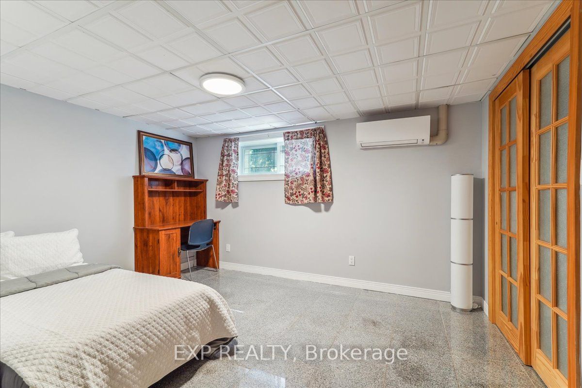 3505 Cochrane Street