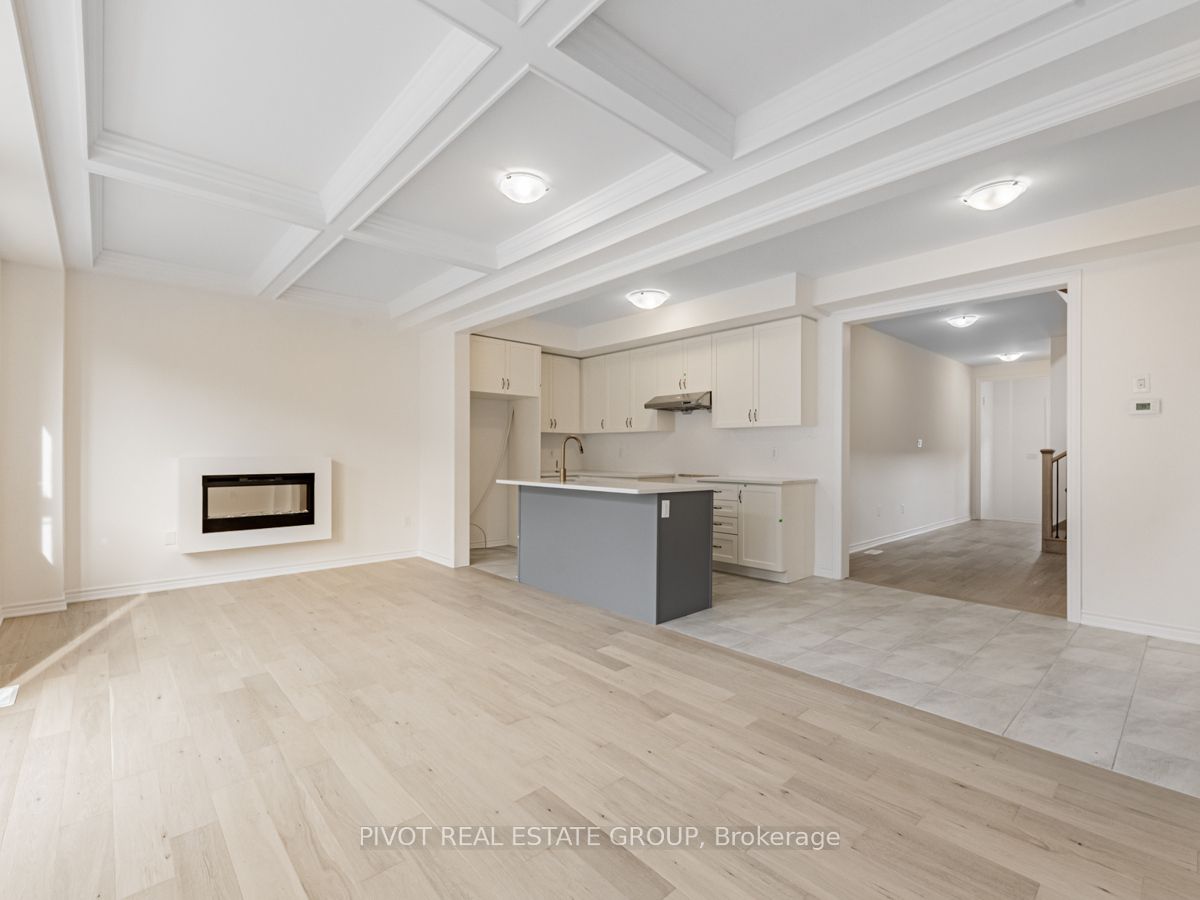 39 Waterfront Cres