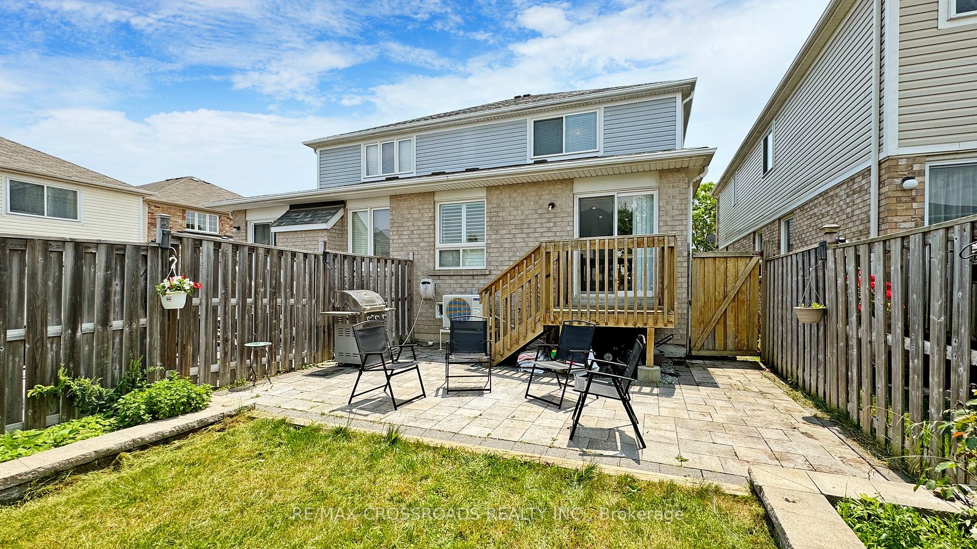 45 Tozer Crescent