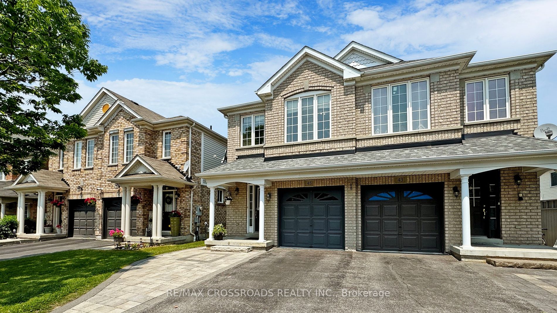 45 Tozer Crescent