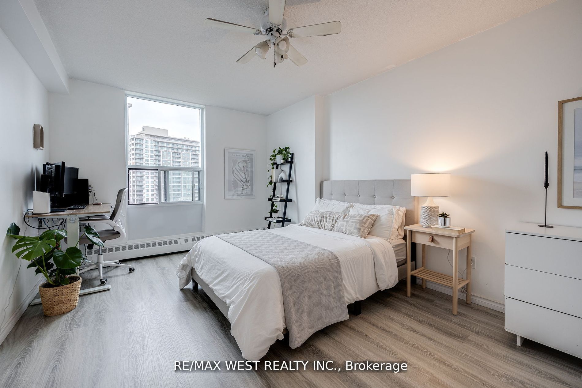 1210 Radom Street, #910