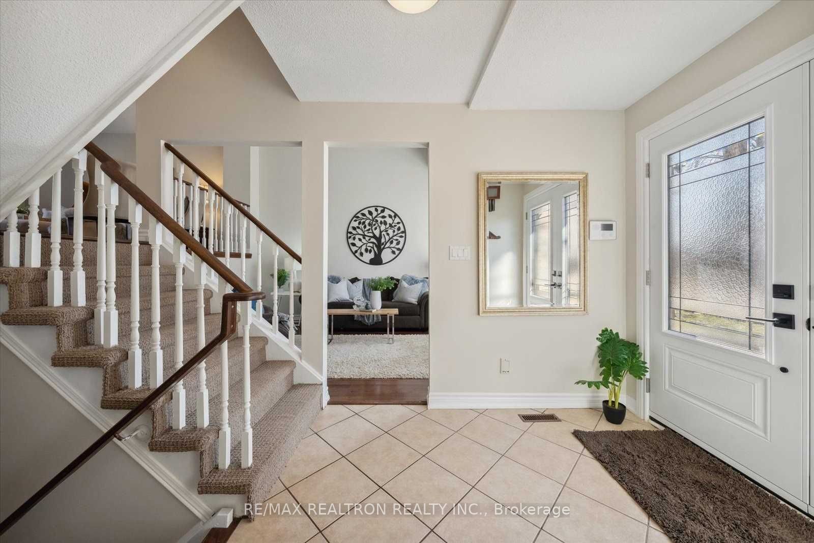 68 Flint Crescent