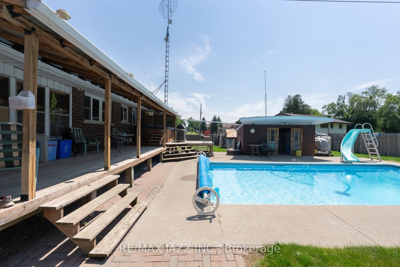 19020 Simcoe St