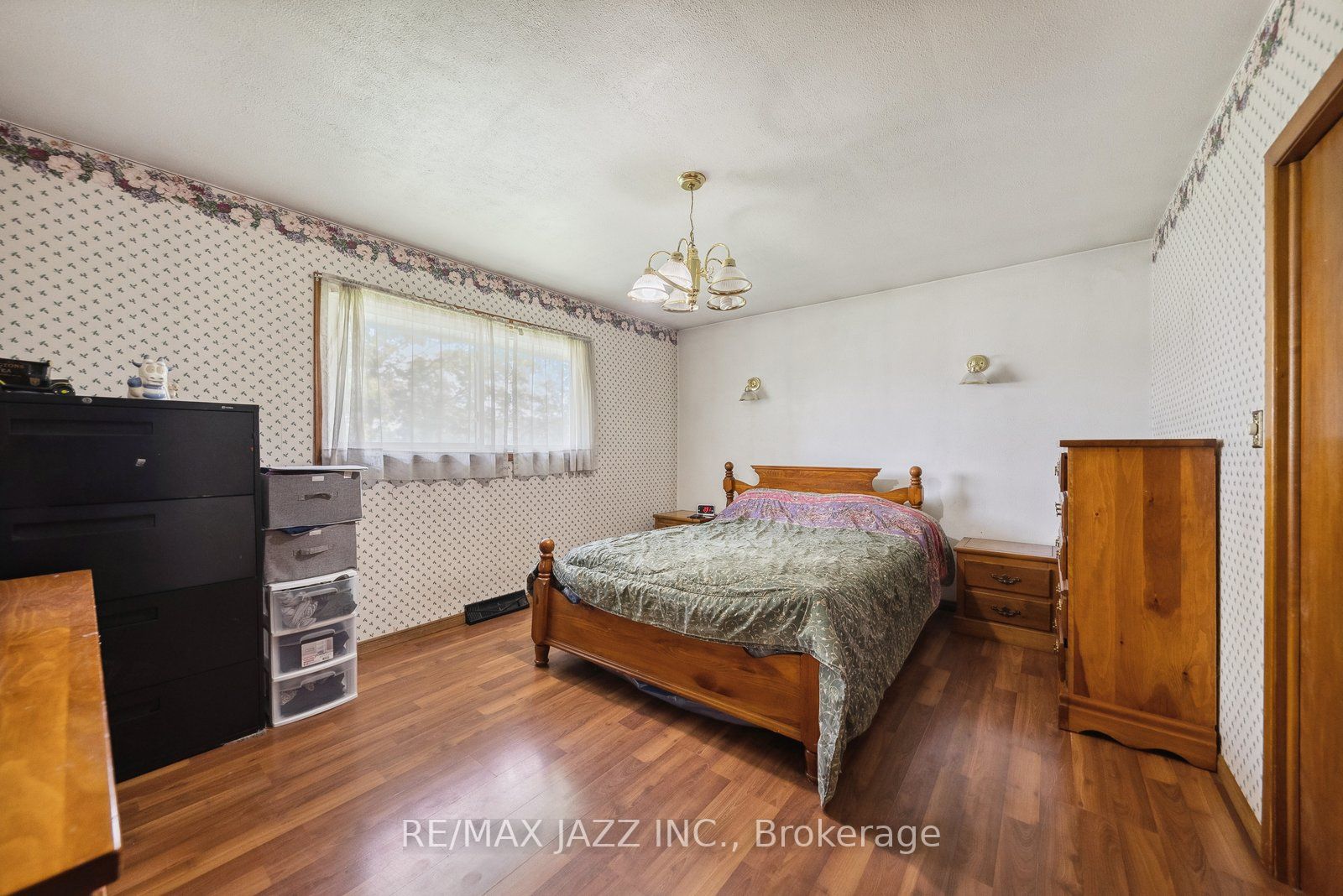 19020 Simcoe St