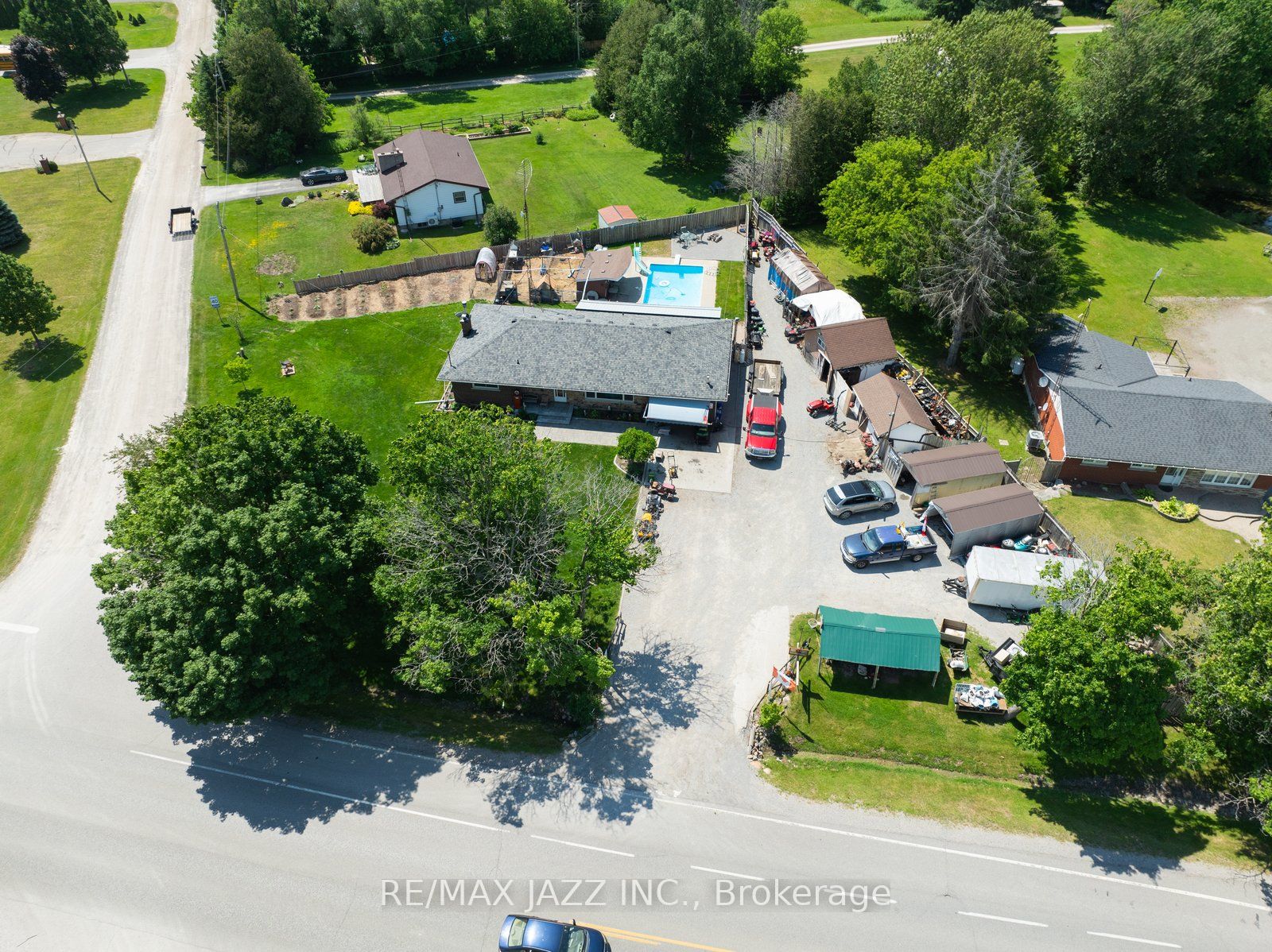 19020 Simcoe St