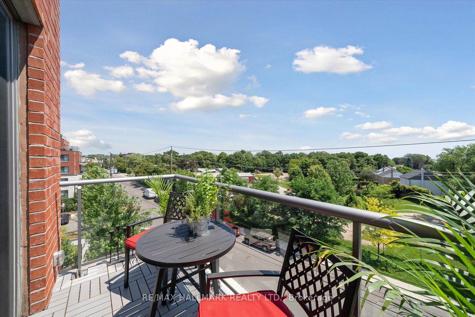22 East Haven Dr, #523