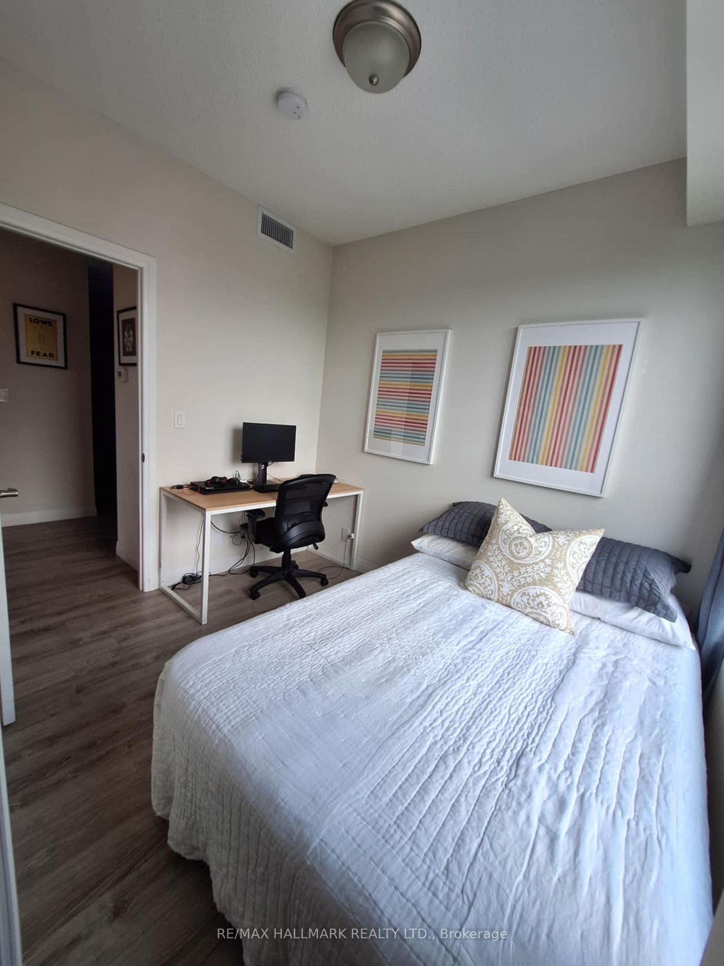22 East Haven Dr, #523