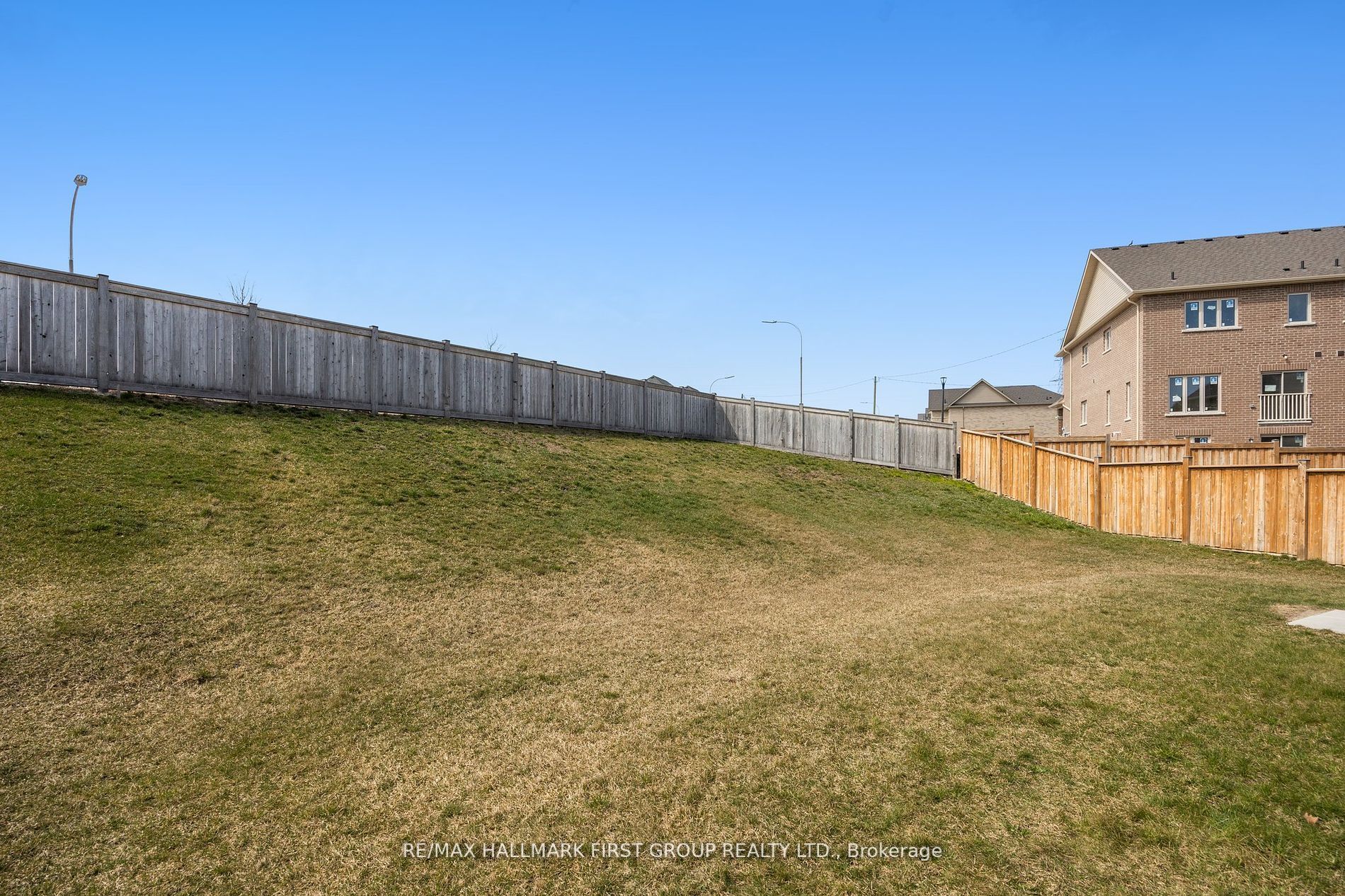 1219 Cactus Crescent