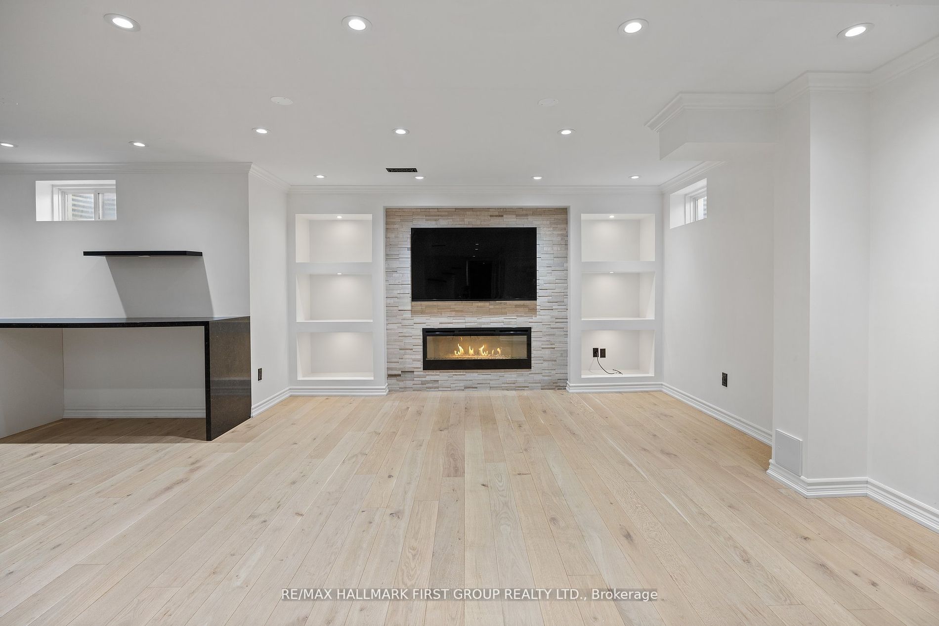 1219 Cactus Crescent