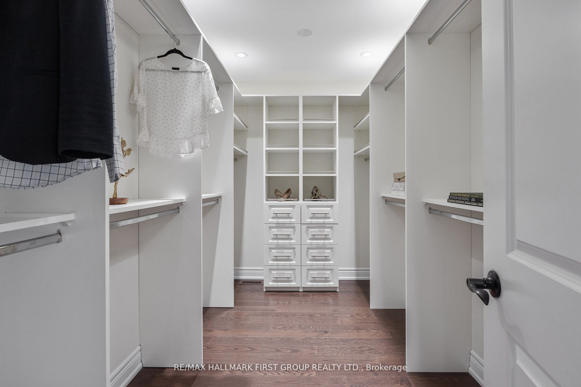 1219 Cactus Crescent