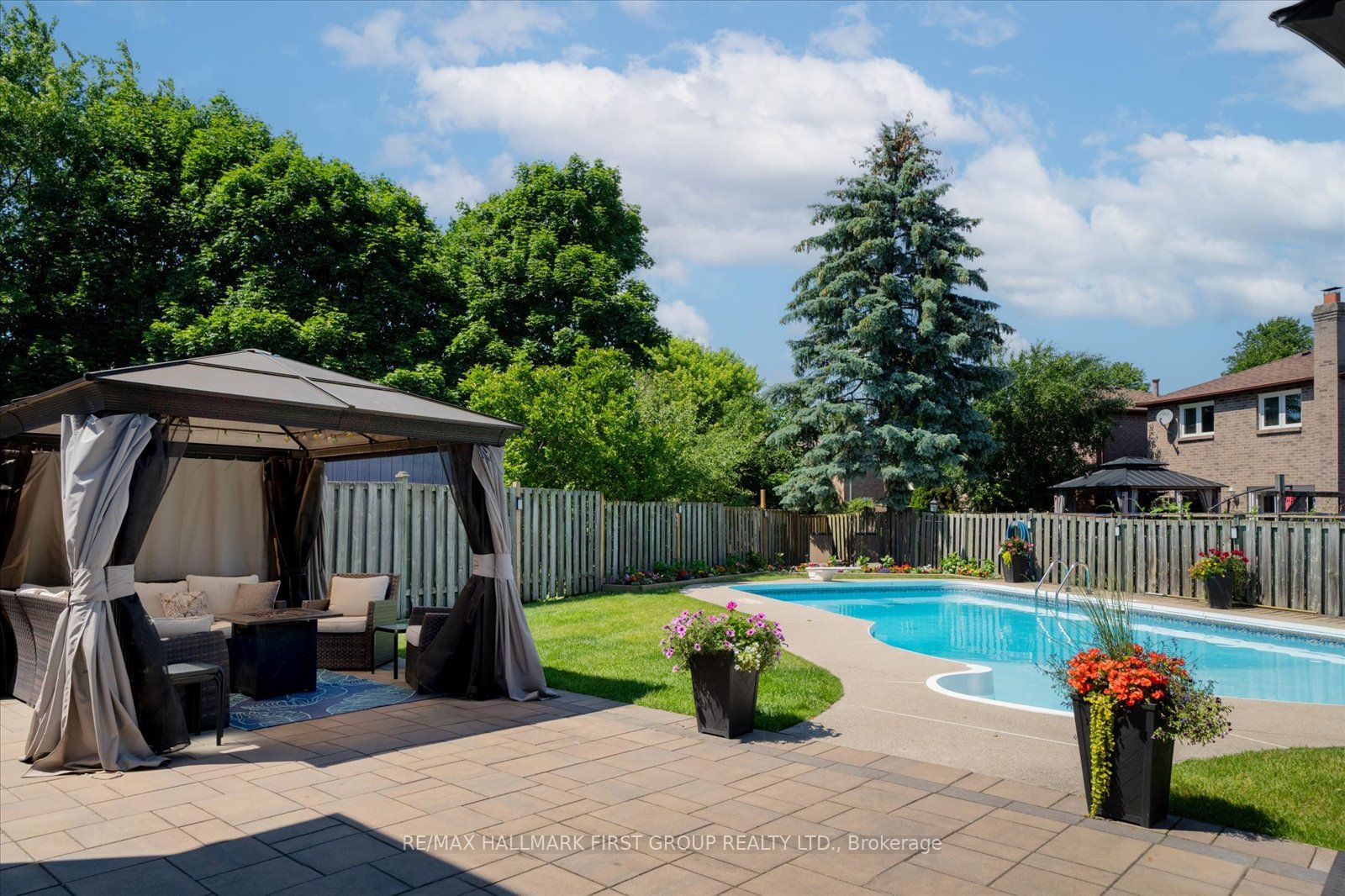 49 Fisher Crescent