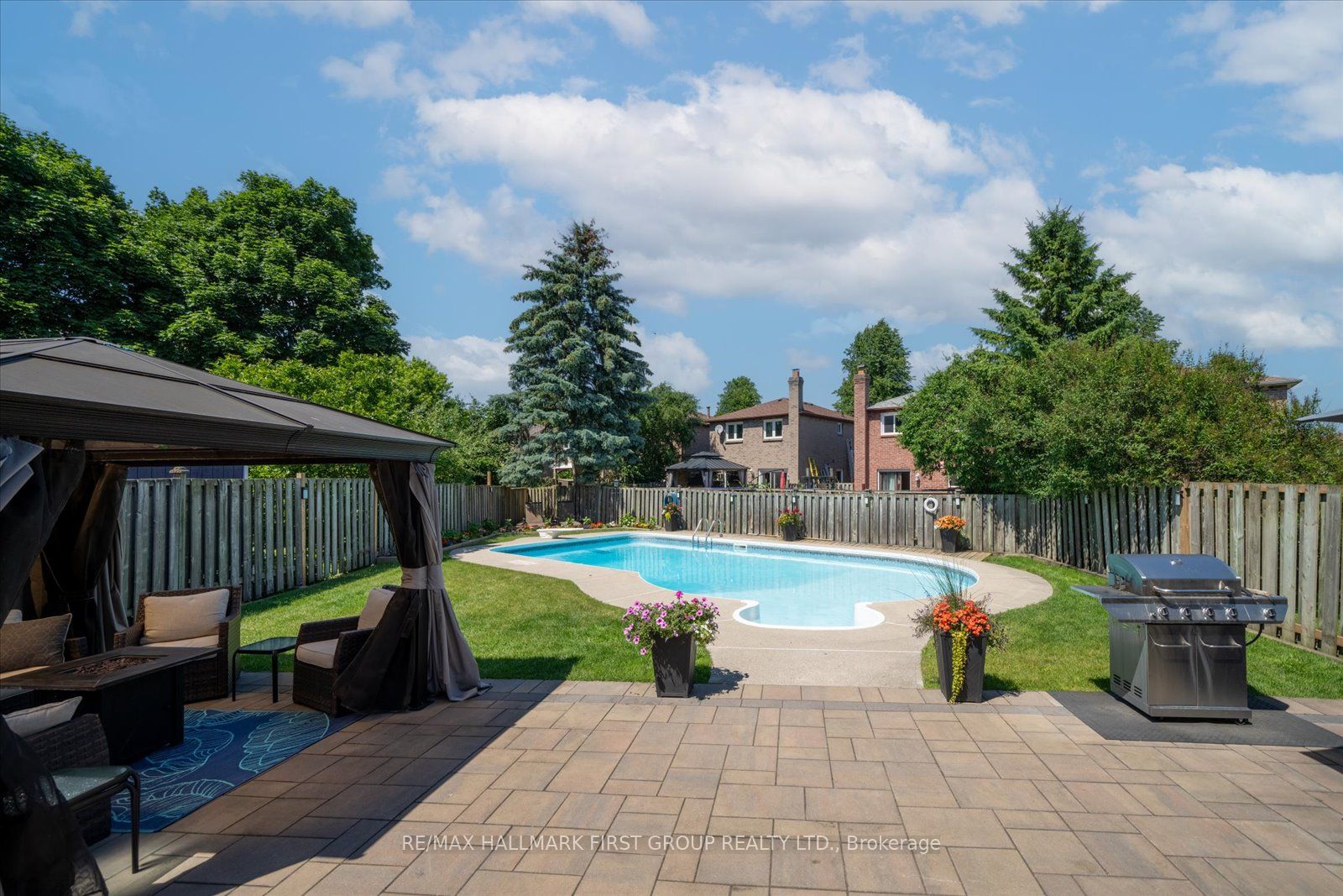 49 Fisher Crescent