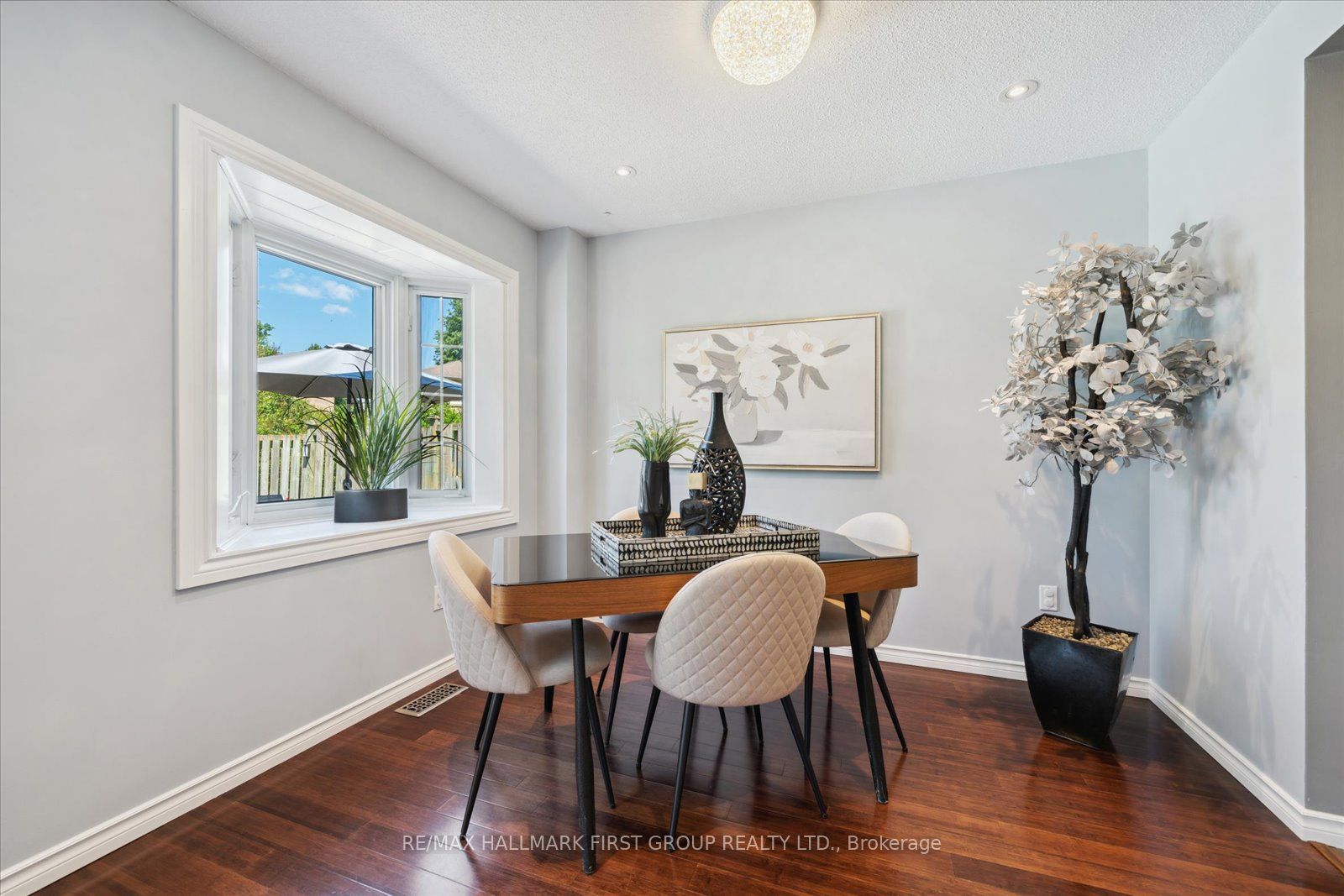 49 Fisher Crescent