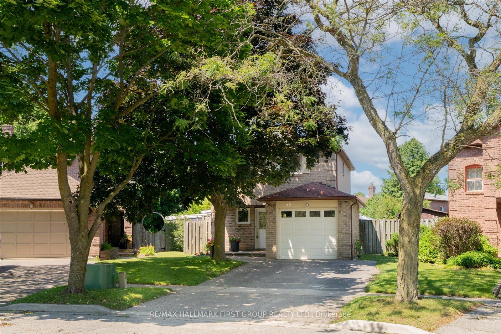 49 Fisher Crescent