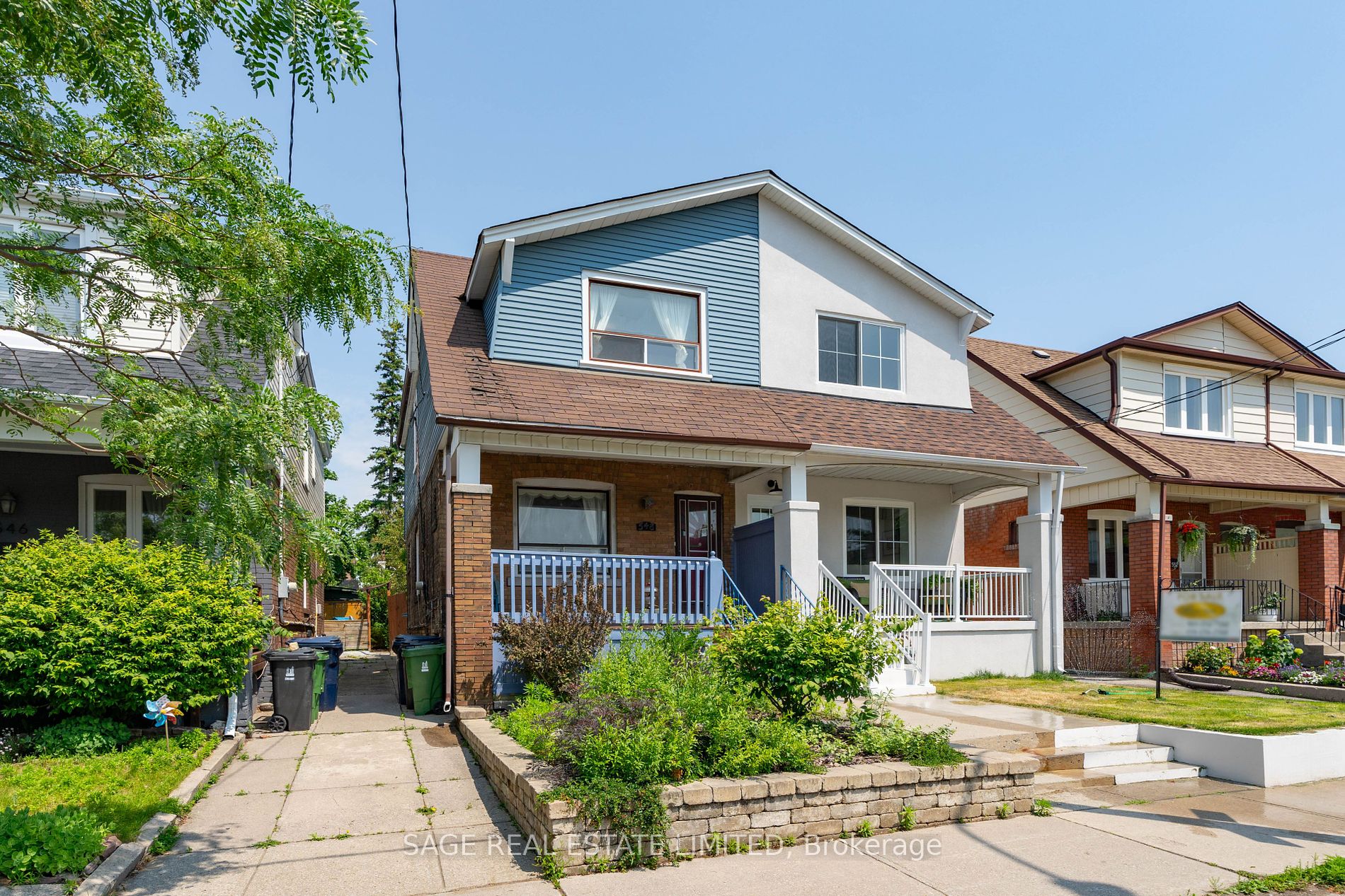 548 Glebeholme Blvd