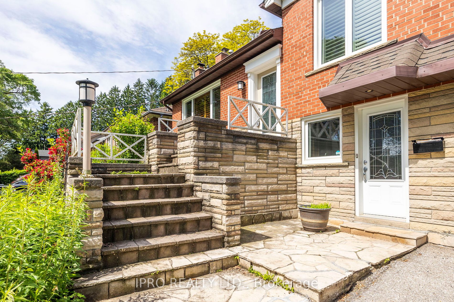 40 Catalina Drive