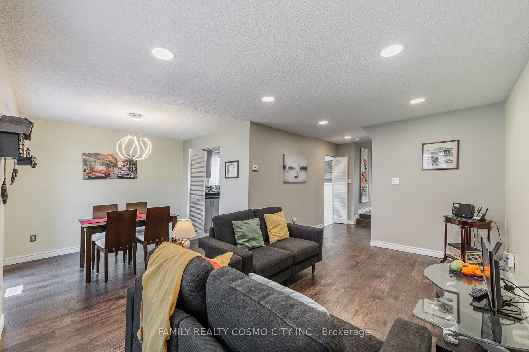 208 Wintermute Blvd