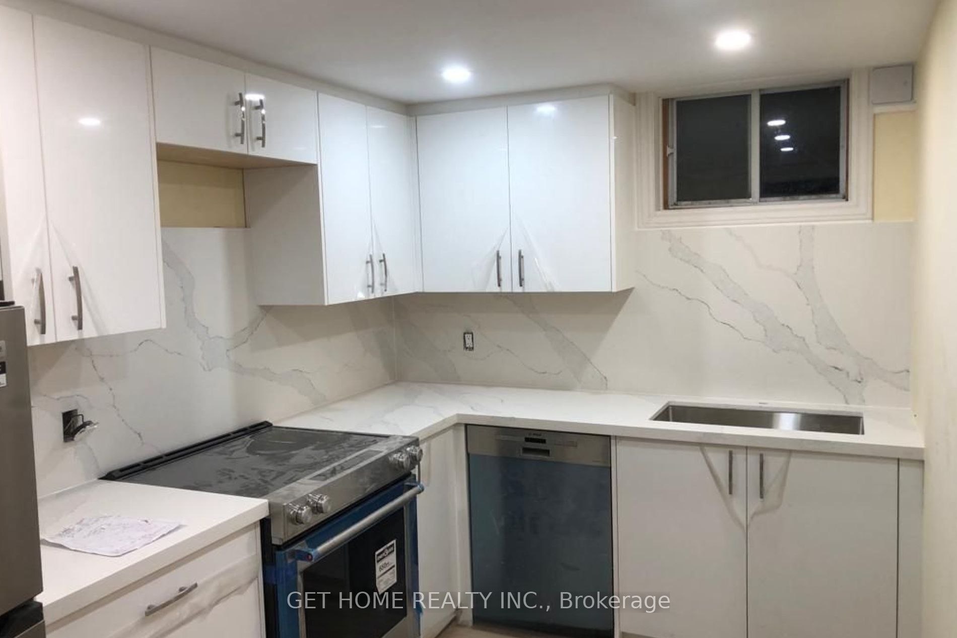371 Beechgrove Drive, #Bsmt