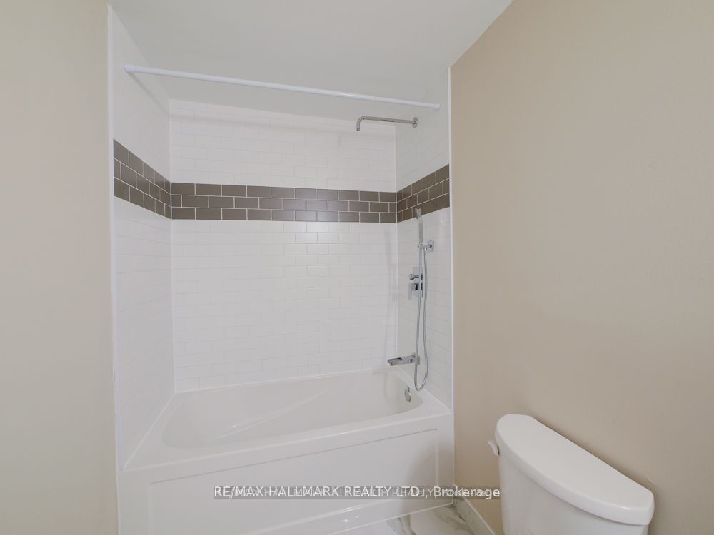 628 Danforth Avenue #202