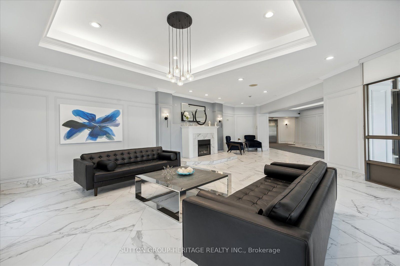 712 Rossland Road E, #PH #6