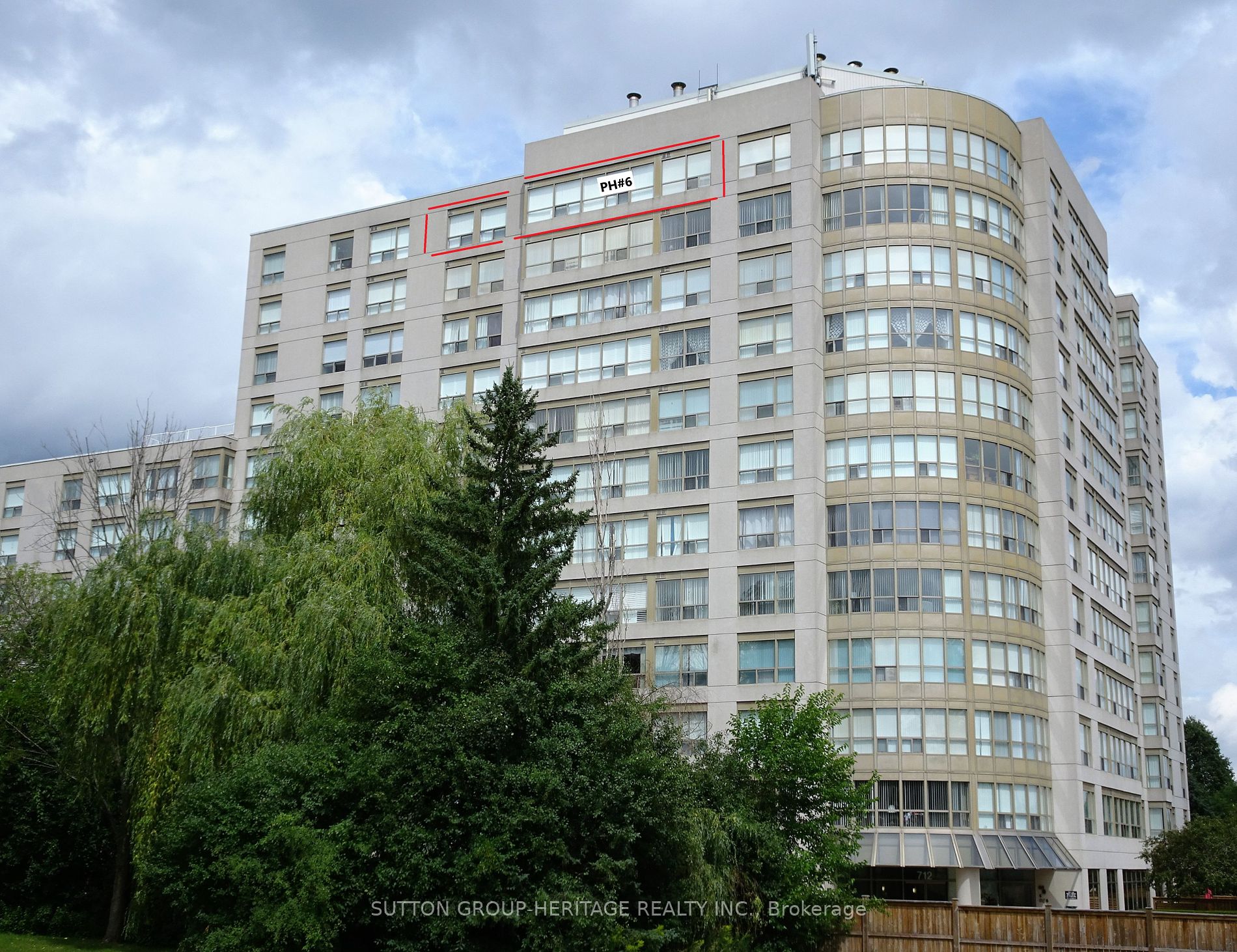 712 Rossland Road E, #PH #6