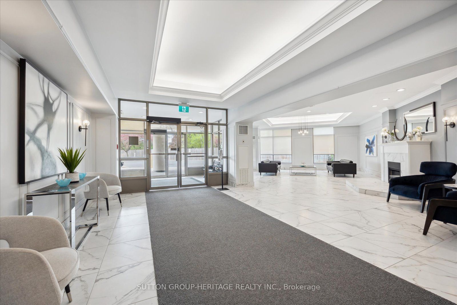 712 Rossland Road E, #PH #6