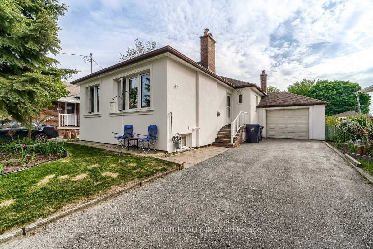 44 Armitage Drive
