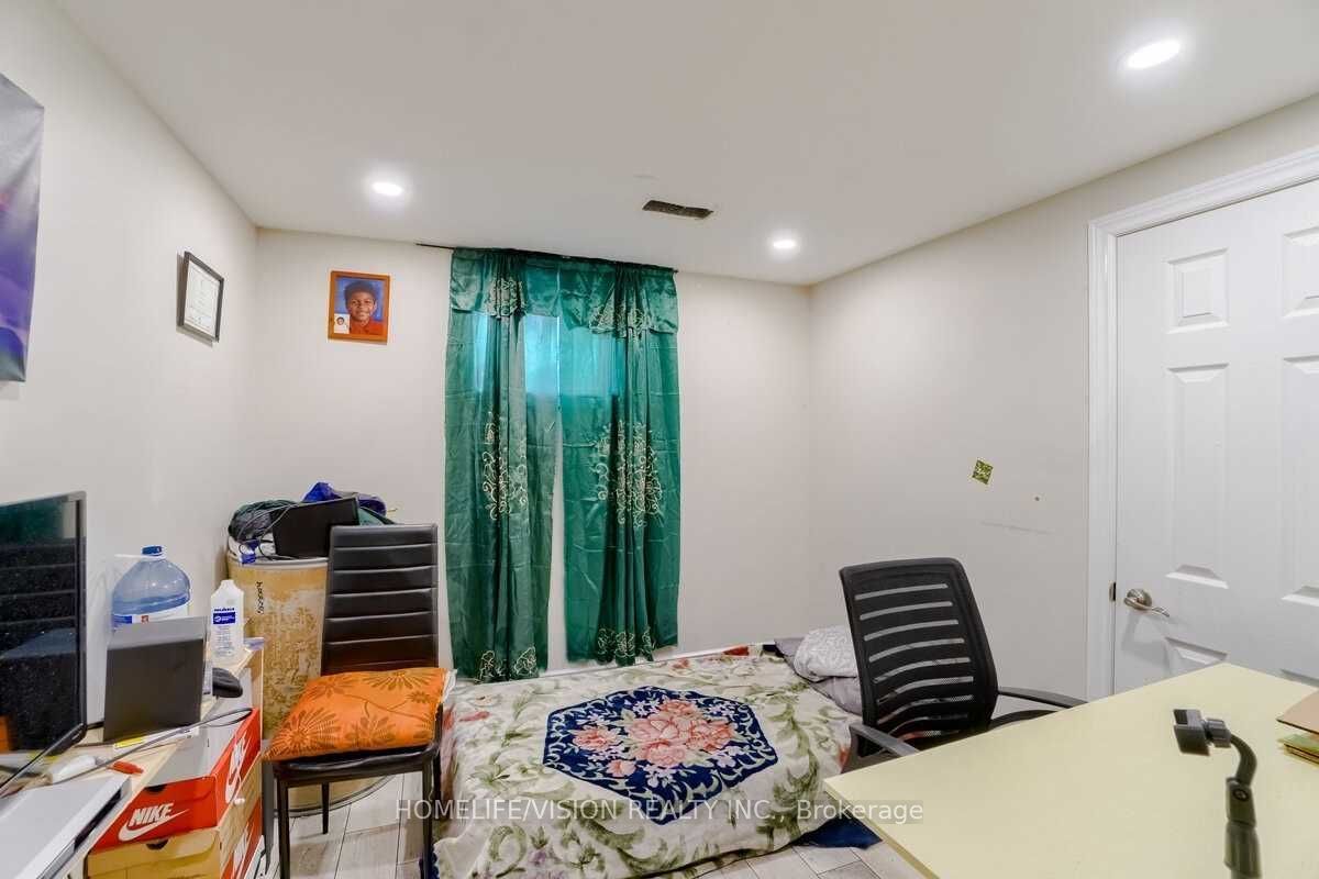 44 Armitage Drive