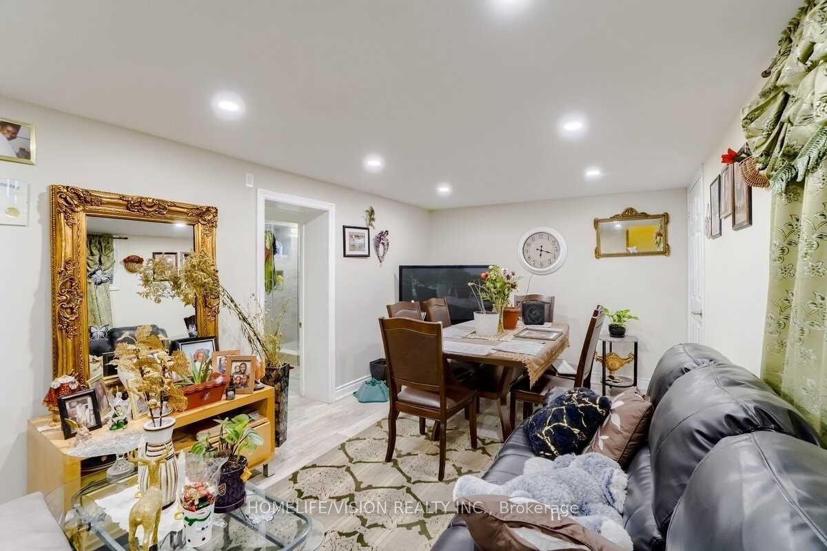 44 Armitage Drive