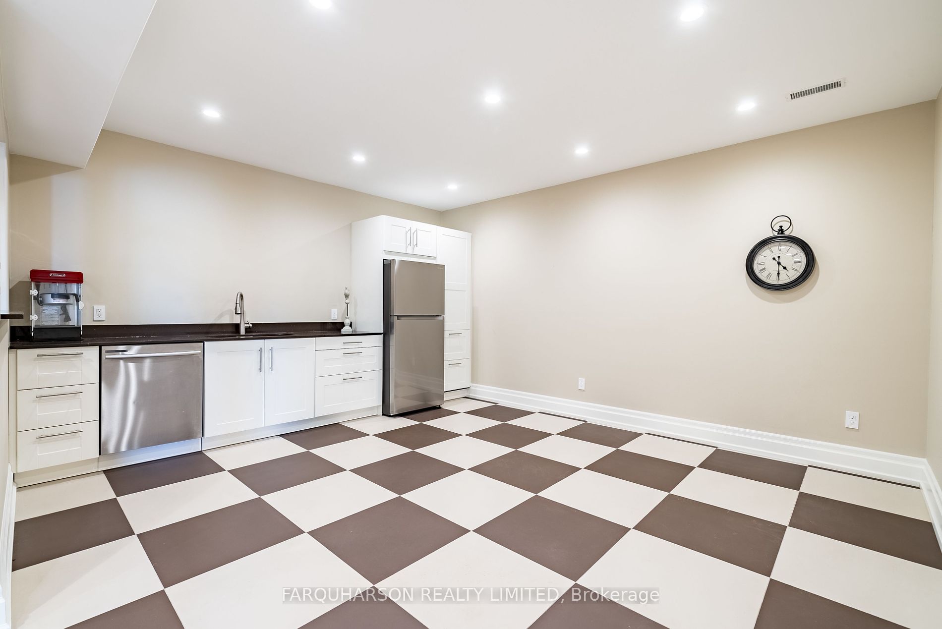 100 Ambleside Drive