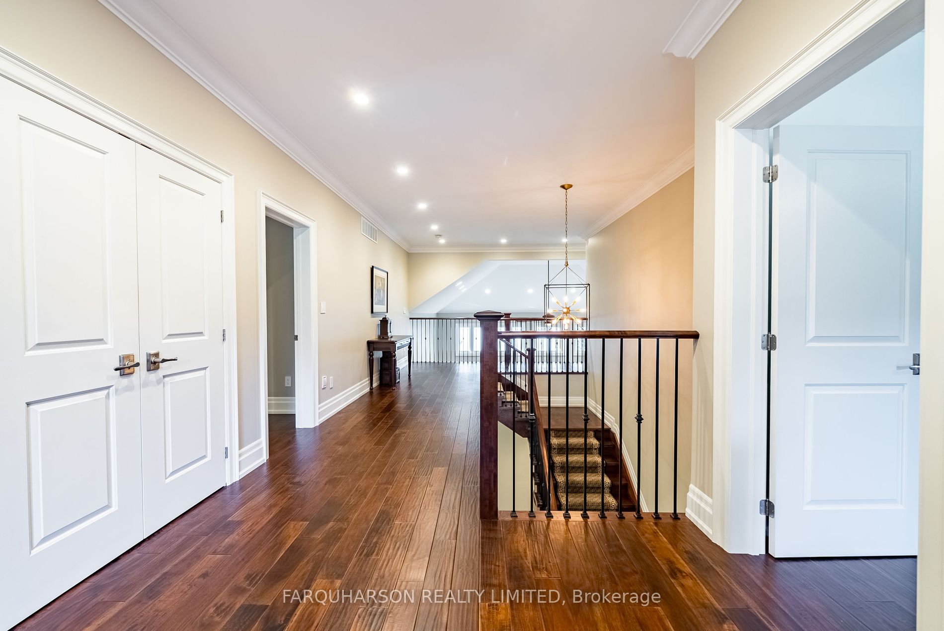 100 Ambleside Drive