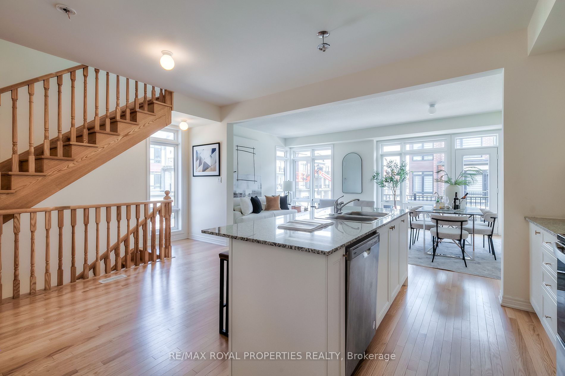 522 Littlewood Lane