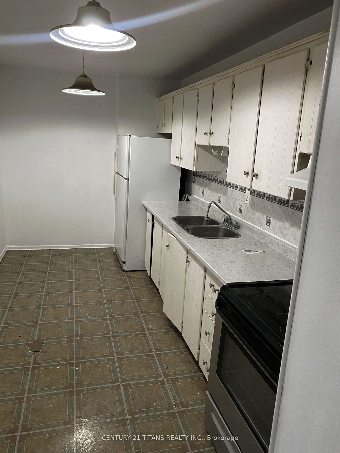 4064 Lawrence Ave E, #210
