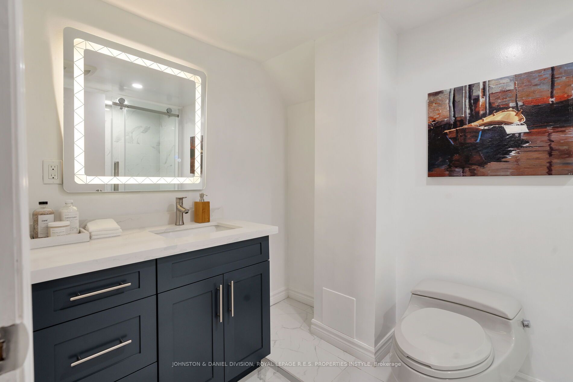 31 Kerrison Drive W
