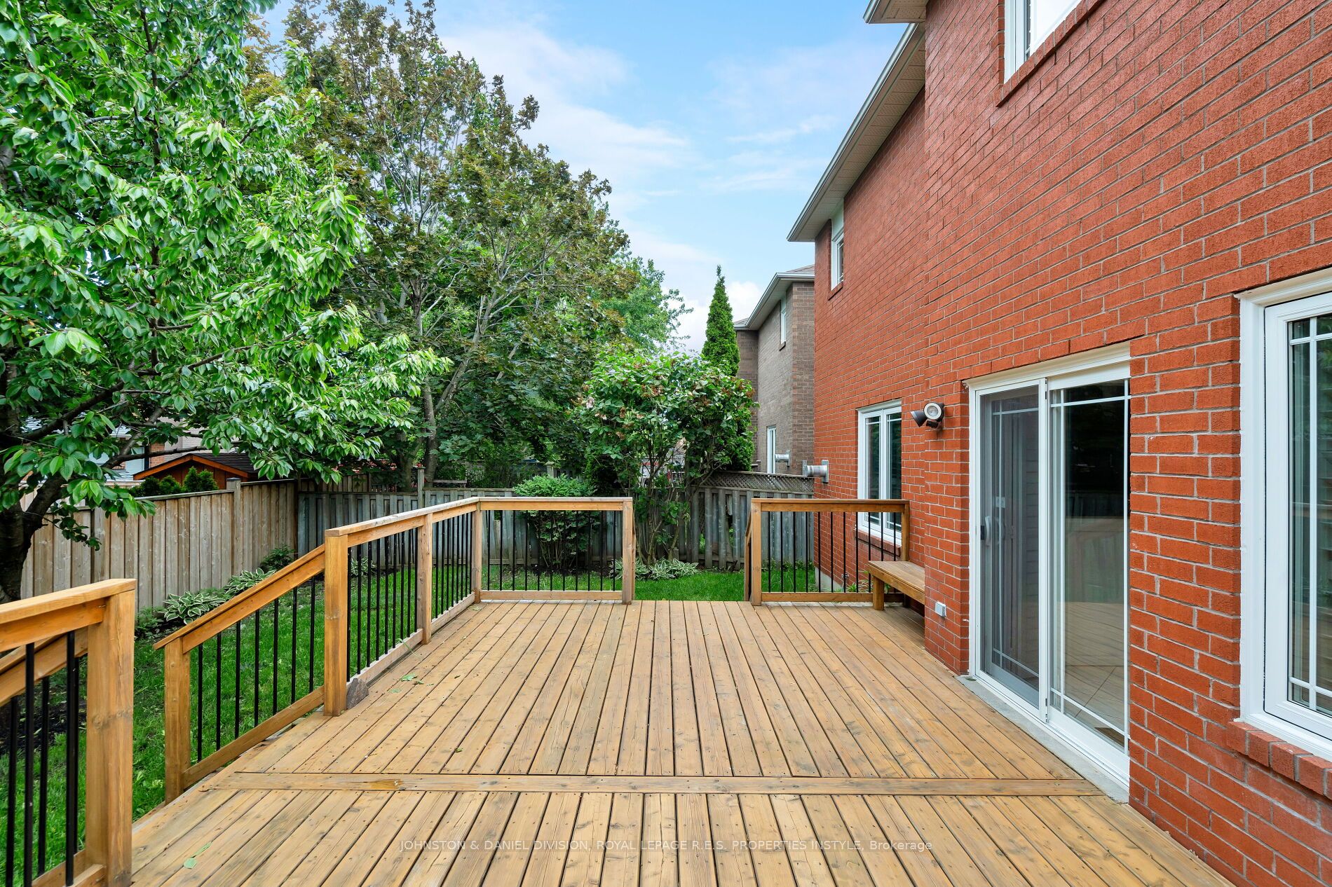 31 Kerrison Drive W