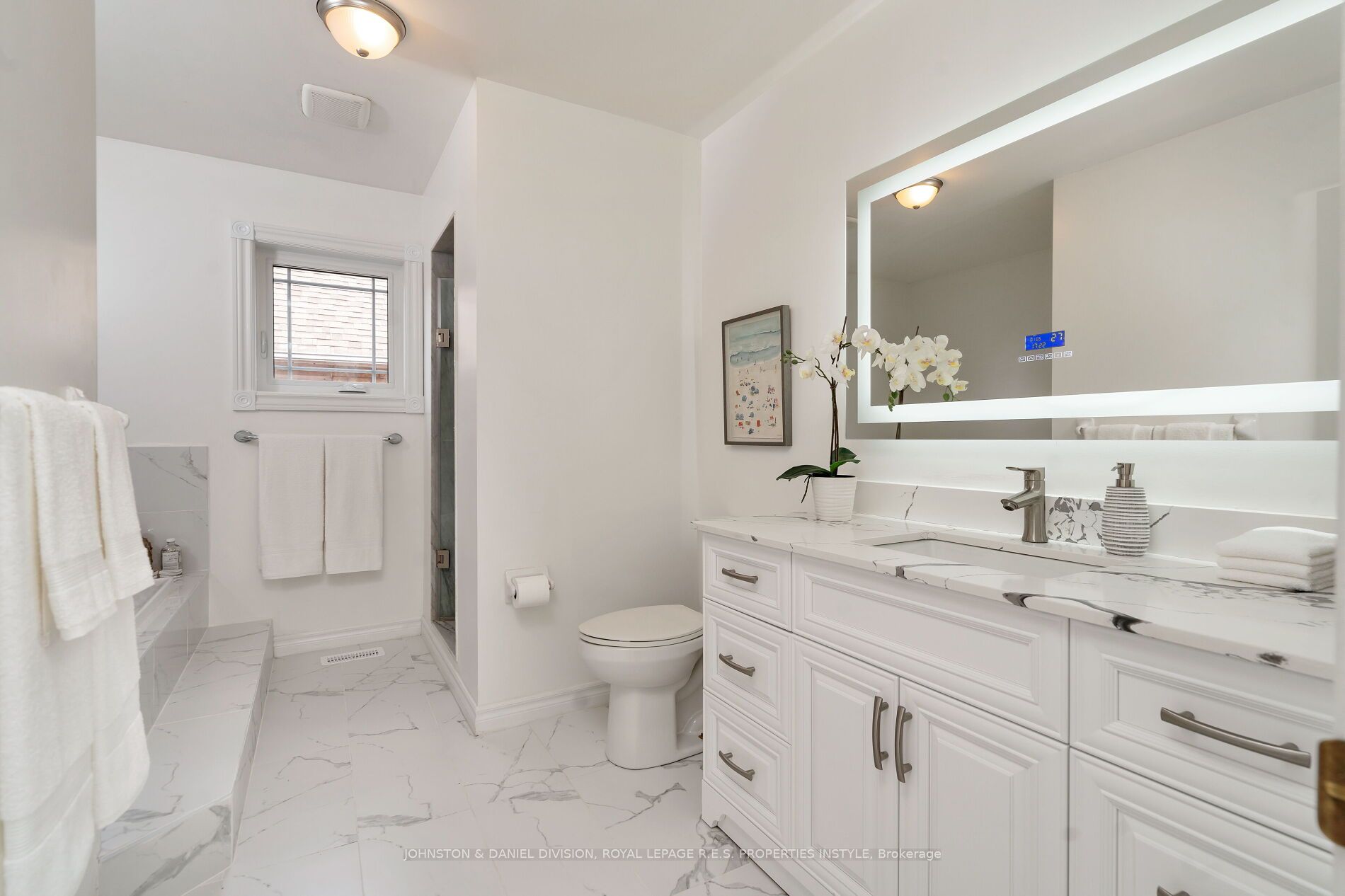 31 Kerrison Drive W