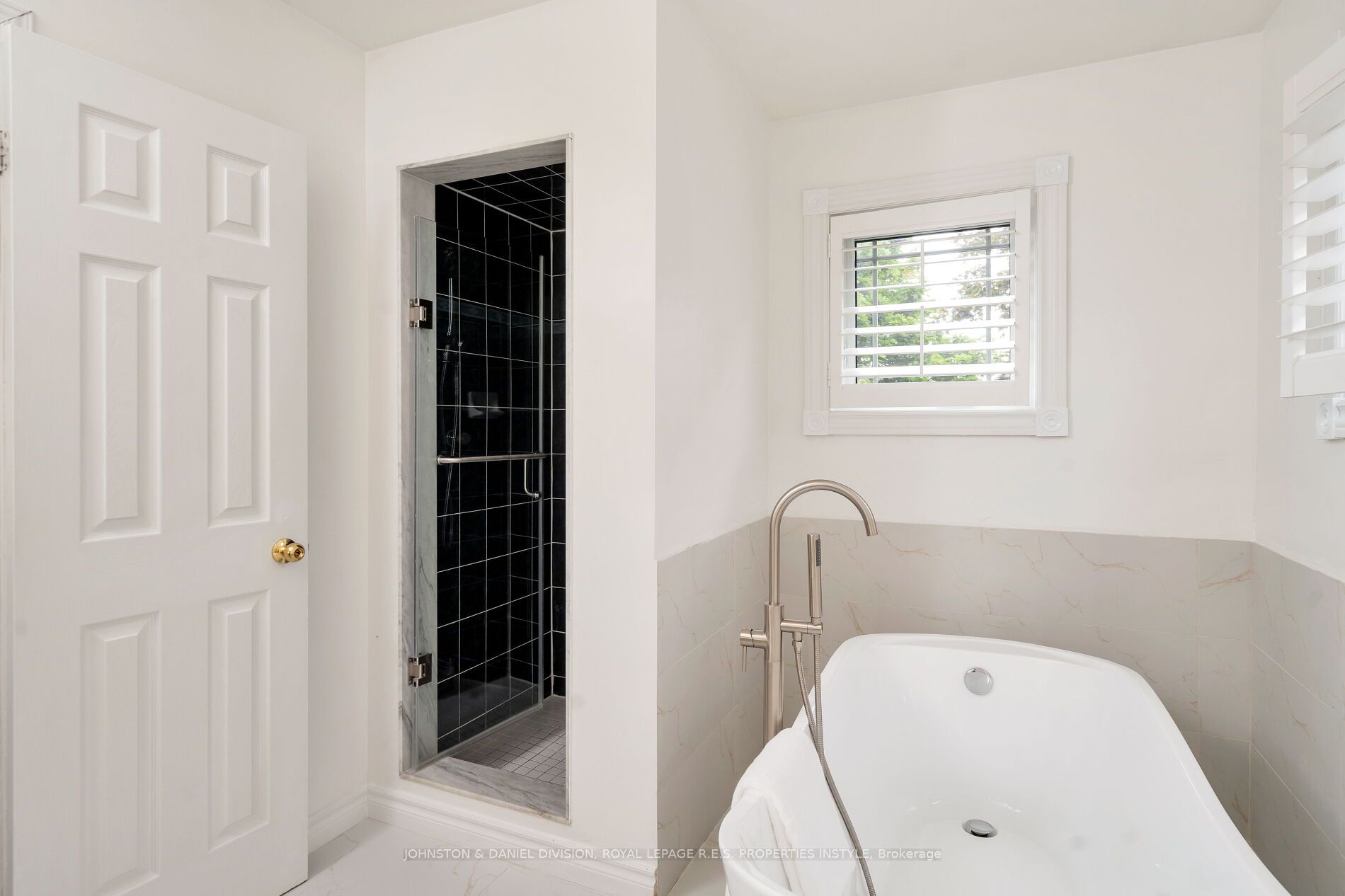 31 Kerrison Drive W