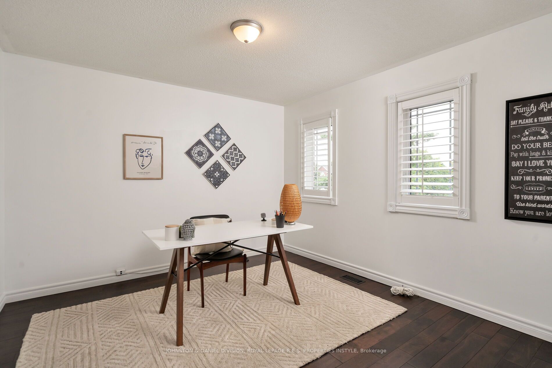 31 Kerrison Drive W