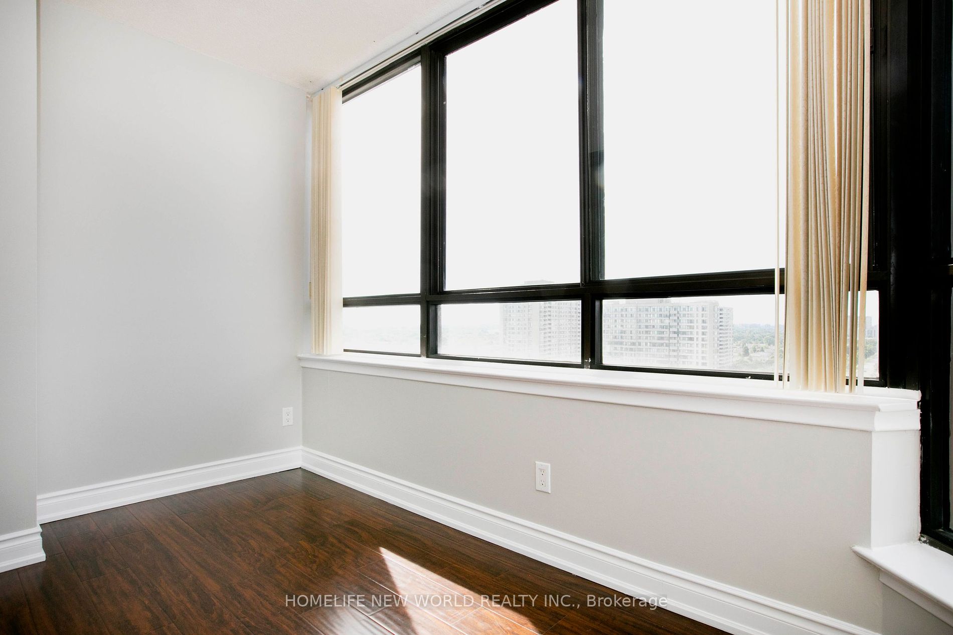 25 Bamburgh Circ, #1735