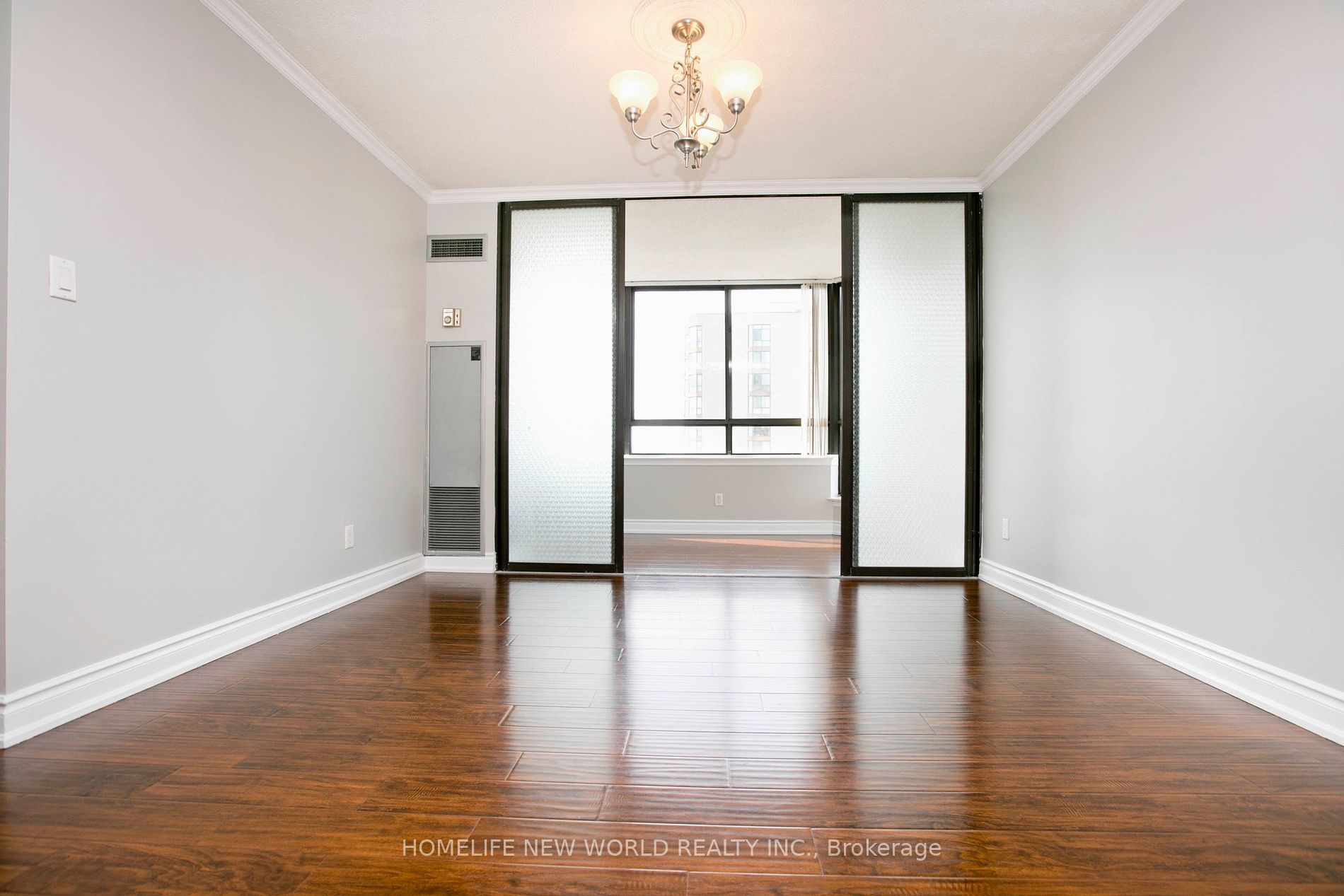 25 Bamburgh Circ, #1735